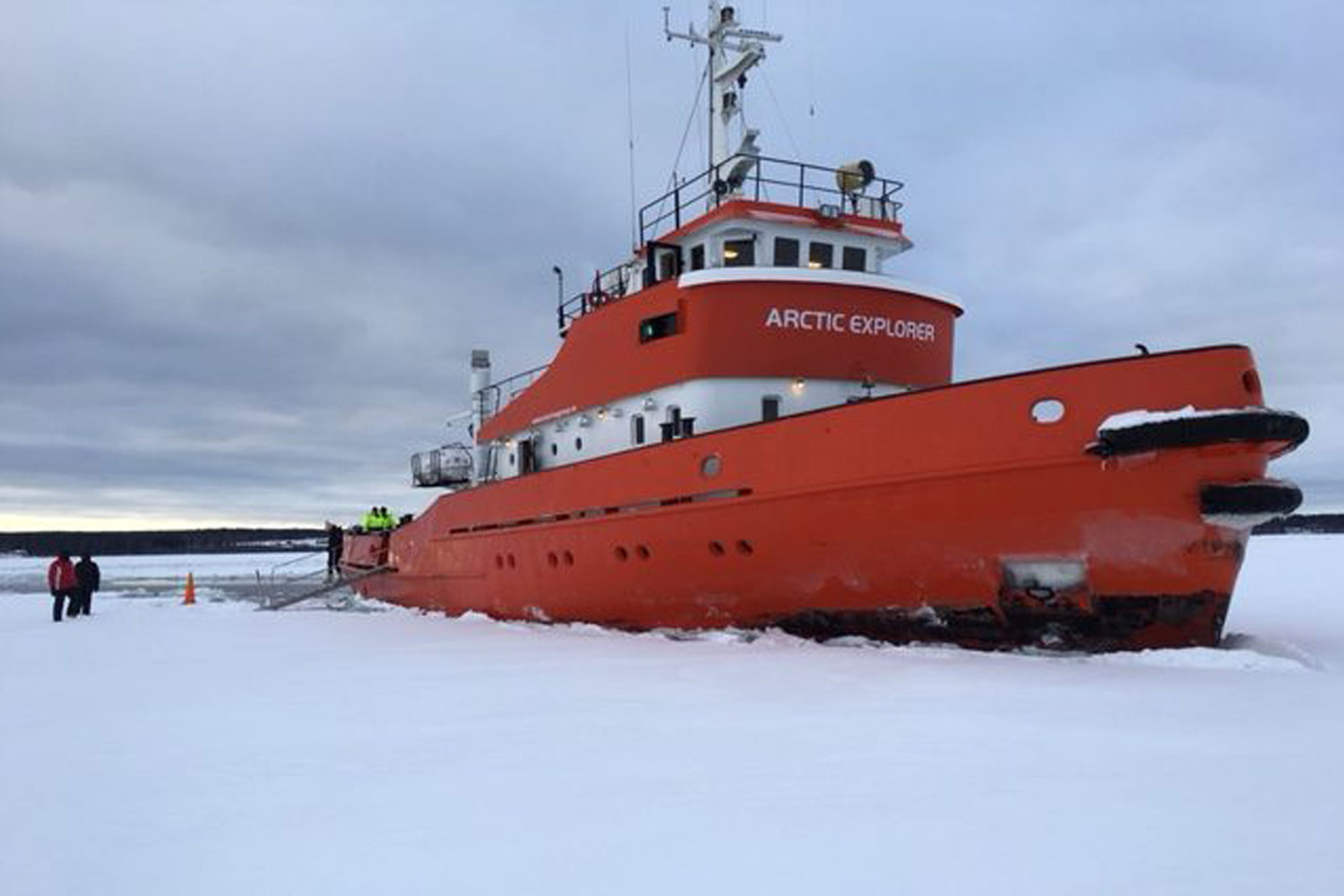 Ice-breaker-tours-Luleå