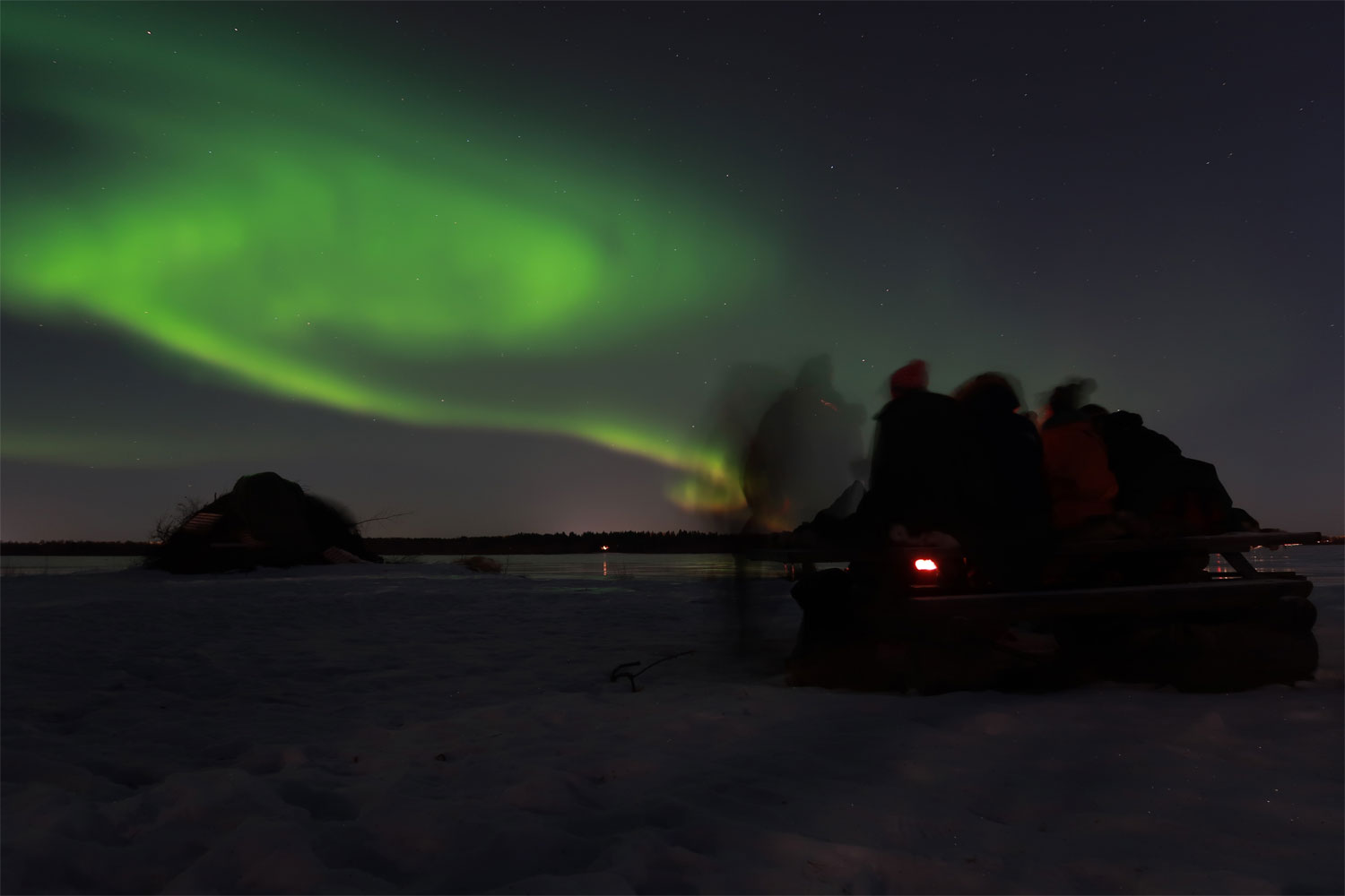 Northern-Lights-tours-travel-lulea Lapland coast to mountains