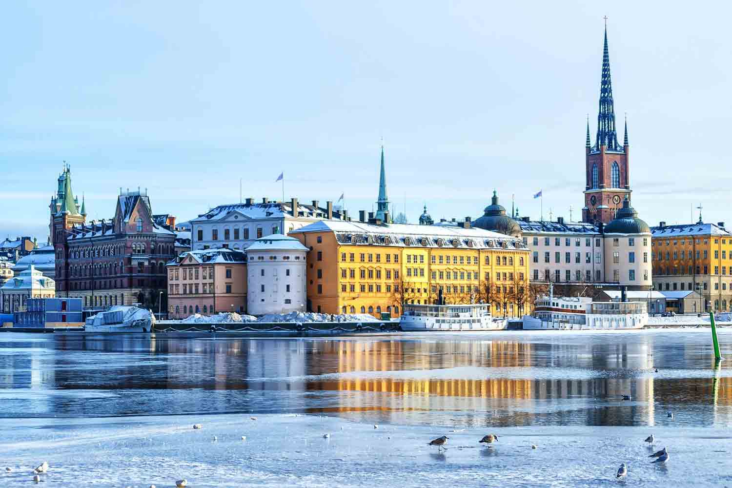 holiday swedish lapland train