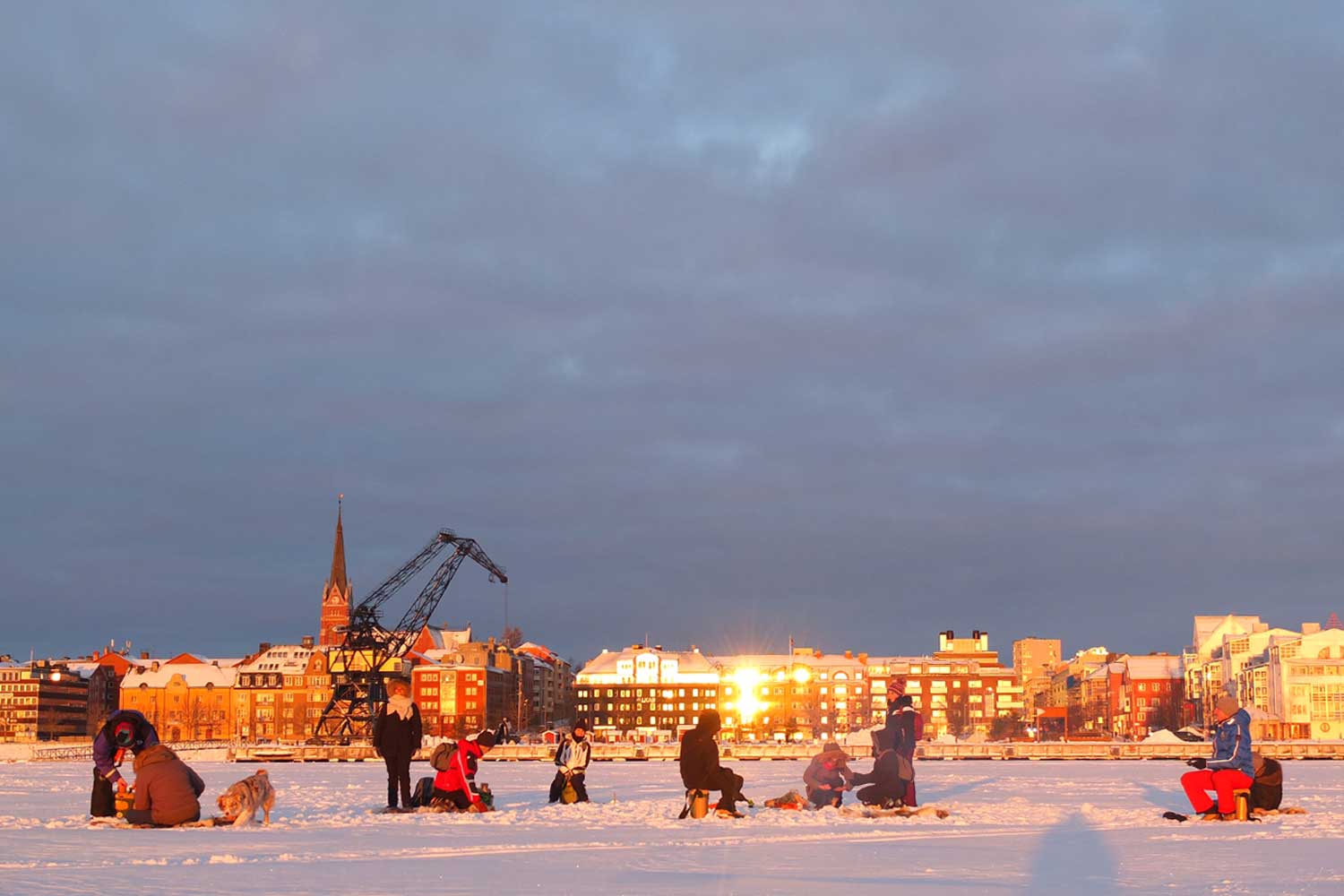 ice-fishing-lulea-city