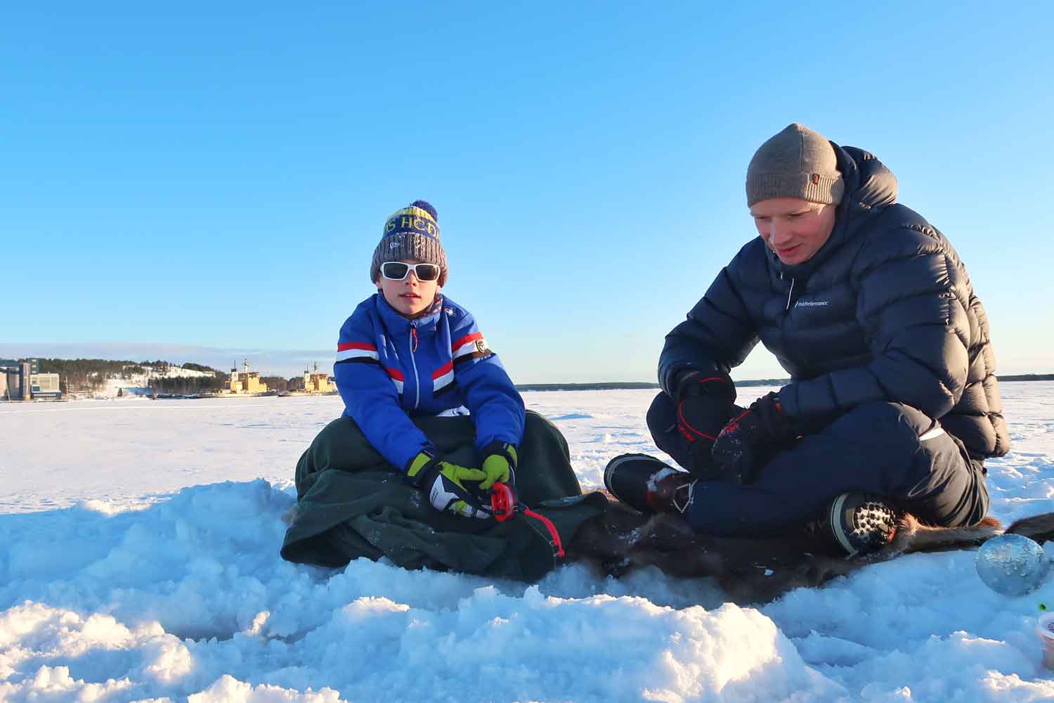 ice-fishing-lulea-travel