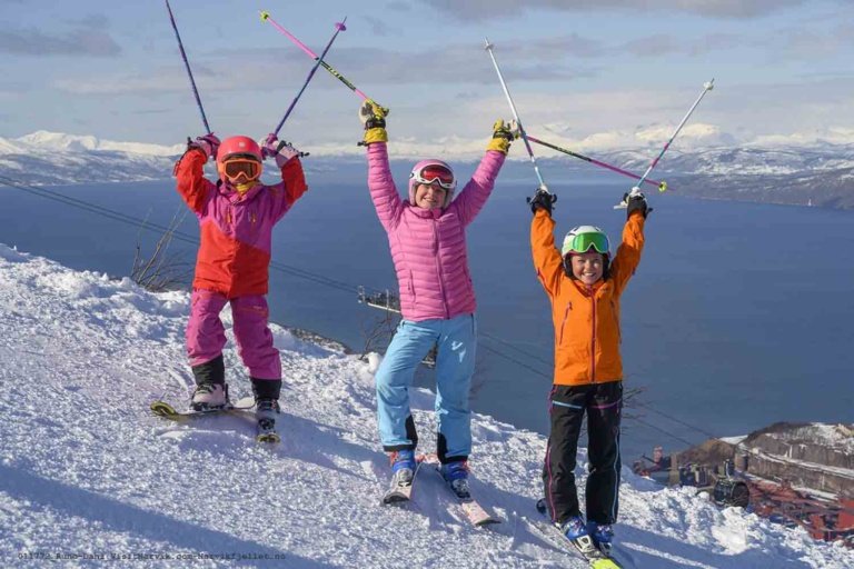 Arctic-Sweden-Skiing-Holiday-kids-Narvikfjellet